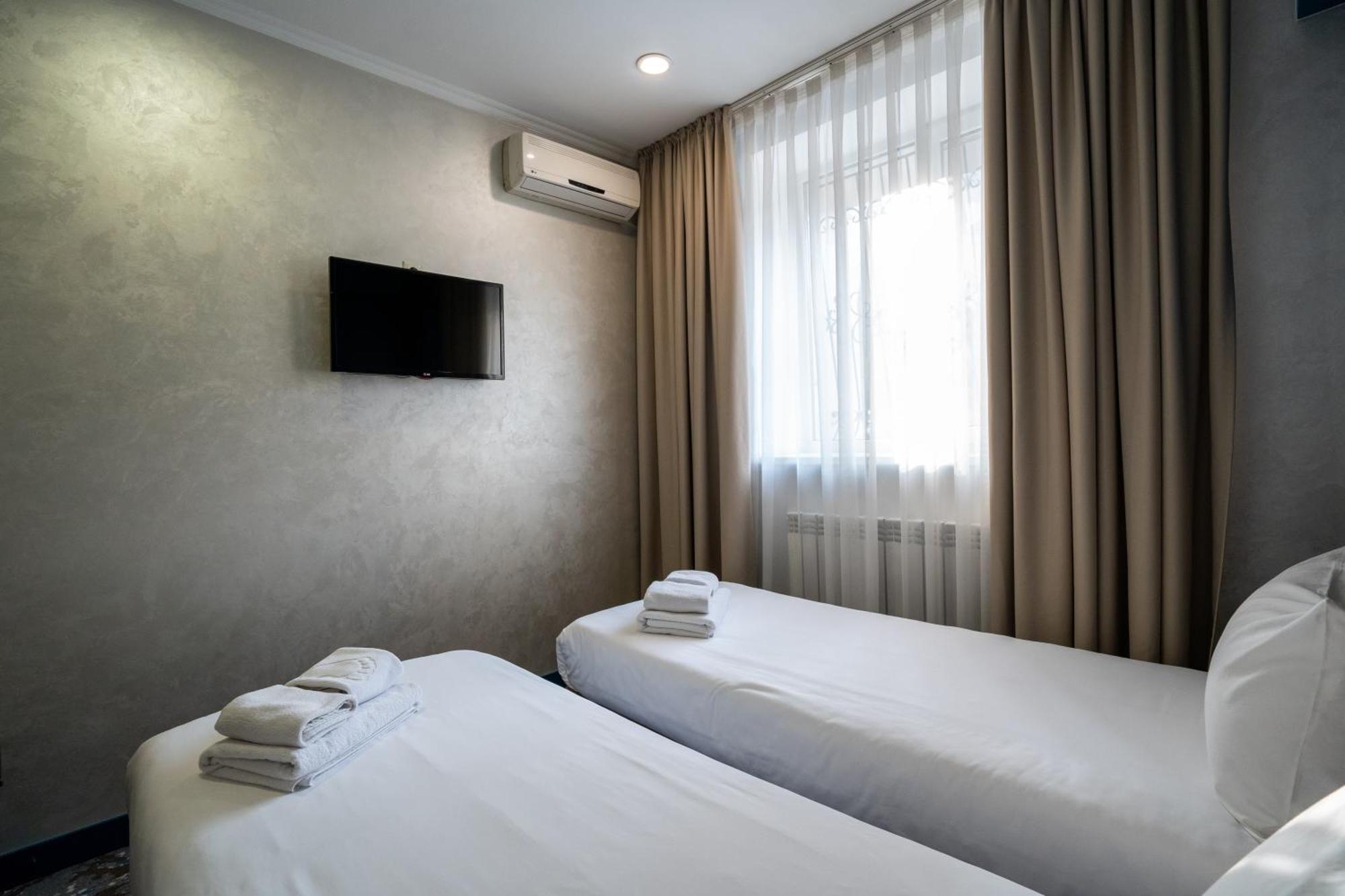 Hotel Mildom Express Almaty Exteriér fotografie
