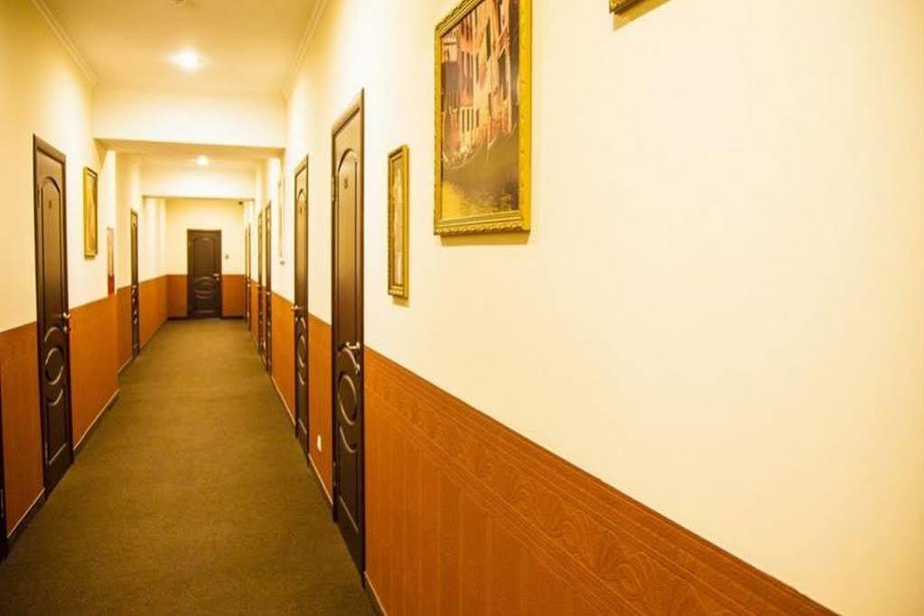 Hotel Mildom Express Almaty Exteriér fotografie